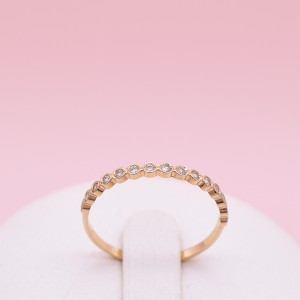Auksinis žiedas su fianitais 18 mm  